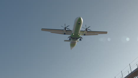 Children-watching-and-greeting-arriving-planes-in-Lanzarote