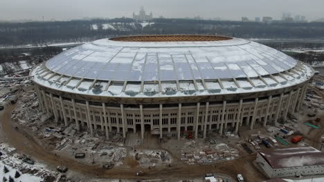 Una-Vista-Aérea-Del-Estadio-Luzhniki-Ligeramente-Cubierto-De-Nieve.