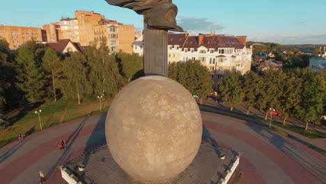 Denkmal-Zum-600.-Jahrestag-Von-Kaluga,-Russland,-Luftaufnahme