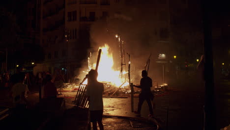 Feuerfest-In-Valencia,-Spanien