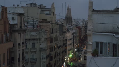 Residential-area-in-Valencia-evening-city-scene