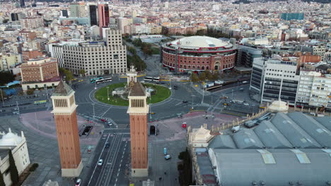 Escena-Urbana-Aérea-De-Barcelona-Con-La-Plaza-De-España-Y-Sus-Torres-Venecianas-España