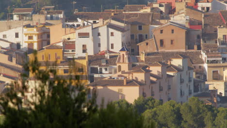 Viejas-Casas-Similares-A-La-Luz-Del-Sol-En-Los-Días-Calurosos-De-España