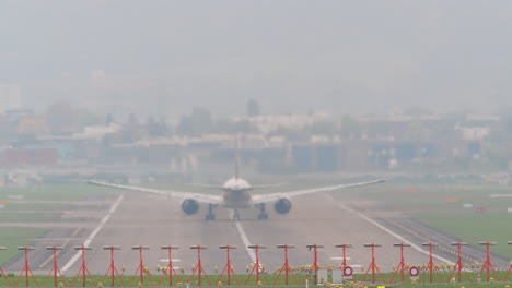 Takeoff-of-a-defocused-airplane