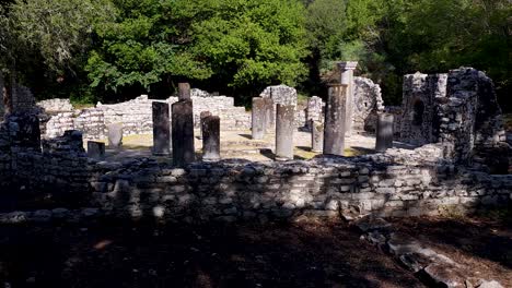 Stone-Columns-and-Ancient-Mosaics-Unveiled-at-Butrint's-Archaeological-Site,-Preserving-the-Beauty-of-a-Bygone-Era