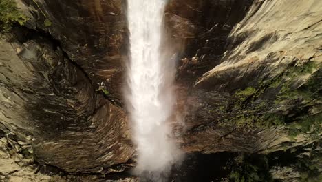 Capture-Yosemite-waterfalls-with-zooming-in,-aerial,-and-cinematic-drone-shots