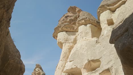 Increíble-Cuevas-De-Roca-Hechas-Por-El-Hombre-Chimenea-De-Hadas-Paisaje-único-Capadocia