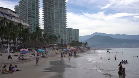 Puerto-Vallarta-Beach-area---Scenic