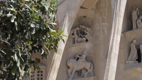 Close-details-shot-of-Sagrada-de-Familia-Cathedral,-Barcelona,-Spain