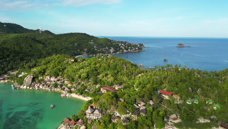 Aerial-flyover-freedom-beach-and-John-Suwan-Viewpoint-on-Koh-Tao-Island-in-summer,-Thailand
