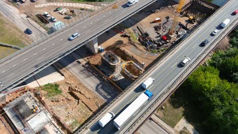 Construcción-Del-Puente-Medio-Sobre-El-Río-Neris-En-Kaunas,-Vista-Aérea