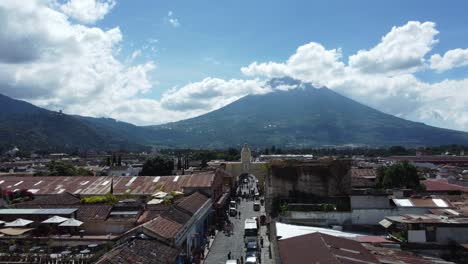 Vistas-Aéreas-De-Las-Calles-De-La-Ciudad-De-Antigua-Guatemala