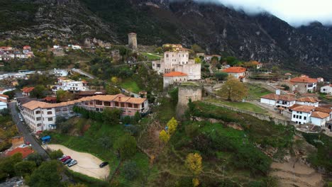 Skanderbeg's-Castle,-A-Resilient-Fortress-and-Museum-Chronicles-the-Heroic-Struggle-Against-the-Ottoman-Forces-in-Kruja