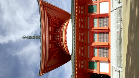 Stunning-View-Of-Kongobu-ji-Kompon-Daito-Grand-Central-Pagoda-In-Koyasan-On-Sunny-Day