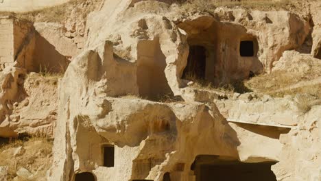 Einzigartige-Türkische-Felsenhaushöhle,-Lebende-Lifestyle-Architektur