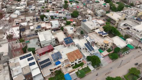 Solarbetriebene-Stadtdächer,-Mirpurkhas,-Sindh,-Pakistan