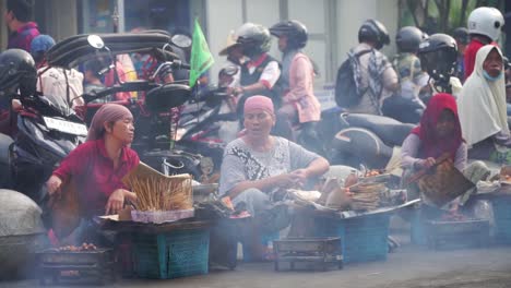 Street-food-seller-in-Malioboro-Street