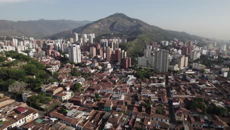 Cali-cityscape,-Colombia-in-South-America_backward-shot