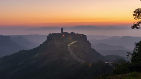 Sunrise-Time-Lapse-of-Civita-old-town-in-Italy