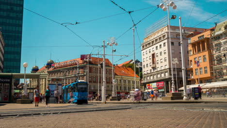 Time-Lapse-of-Busy-City-Center-of-Zagreb,-Croatia