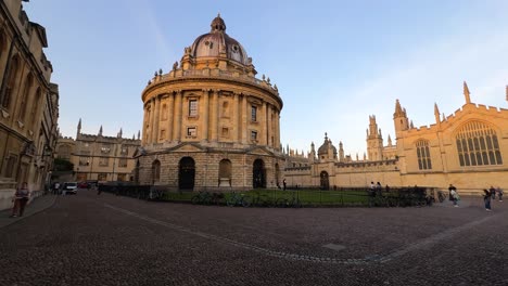 Cámara-Radcliffe---Edificio-De-La-Biblioteca-De-La-Universidad-De-Oxford-En-Radcliffe-Square,-Oxford,-Reino-Unido