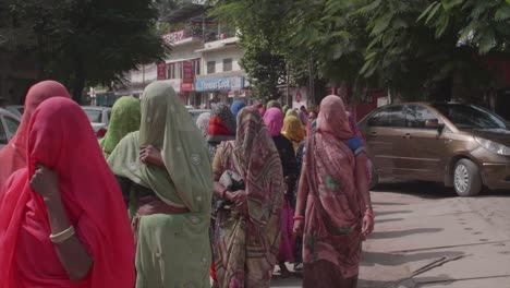 Married-Hindu,-Jain,-and-Sikh-women-covering-their-heads-with-ghoonghats