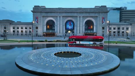 Kansas-City-Union-Station-Im-Morgengrauen