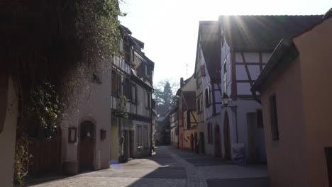 Statische-Ansicht-Des-Wunderschönen-Märchendorfes-An-Der-Grenze-Zu-Deutschland,-Historische-Architektonische-Gebäude