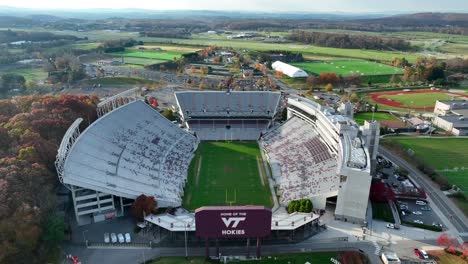 Campo-De-Fútbol-Virginia-Tech-Hokies,-Estadio-Lane