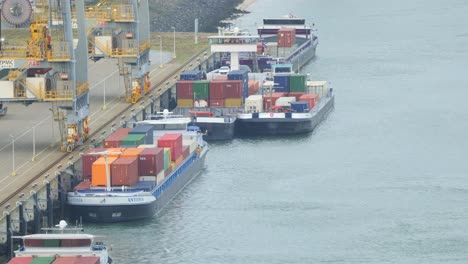 Long-waiting-times-for-barge-handling-at-RWG-terminal-in-the-Port-of-Rotterdam