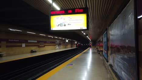 Subway-Underground-Station-in-Buenos-Aires-City,-Public-Transportation-Shot-in-Line-E,-Medalla-Milagrosa