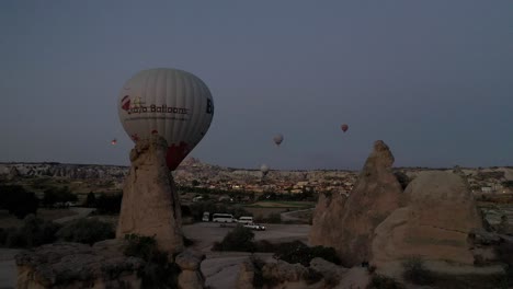 Vista-Aérea-Turquía-En-Capadocia-Globo-Aerostático