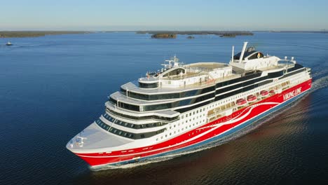 Passenger-ship-VIKING-GLORY-passing-by-World's-biggest-cruise-ship-ICON-OF-THE-SEAS-during-her-second-sea-trials-in-Finnish-archipelago