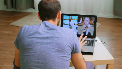 Compañeros-De-Trabajo-En-Videoconferencia