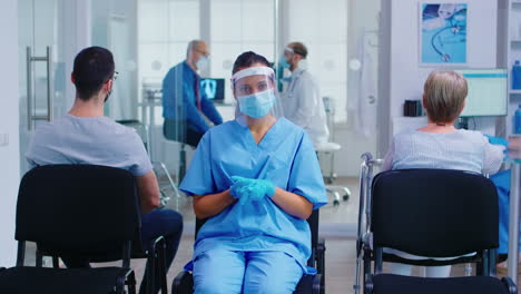 Medical-nurse-with-face-mask