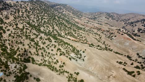 Aerial-footage-of-breathtaking-mountain-scenery