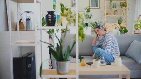 Tiefe-Traurigkeit-Depression-Unglückliche-Frau