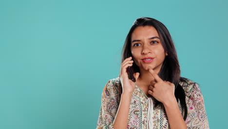 Woman-talking-with-friends-in-phone-call-using-smartphone