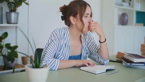 Sad-Unsuccessful-Woman-Learning-at-Home