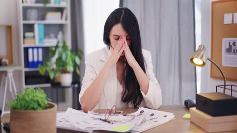 Pensive-Tired-Businesswoman-Breaks-Down-in-Office