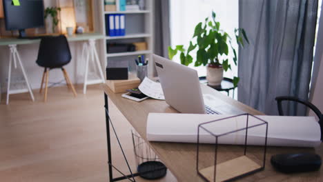 Open-Laptop-in-Empty-Office-Without-Employees