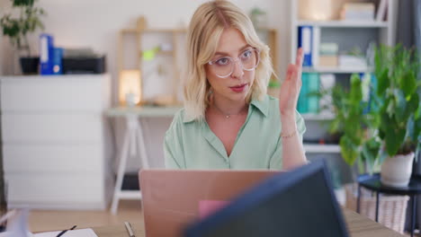 Two-Businesswomen-Discussing-in-Office