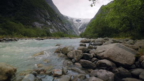 Gletscher-Kjenndalsbreen-Schöne-Natur-Norwegen-Naturlandschaft.