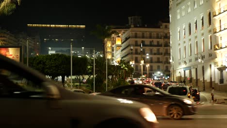 Place-De-La-Grande-Poste-En-Una-Cálida-Noche-De-Ramadán