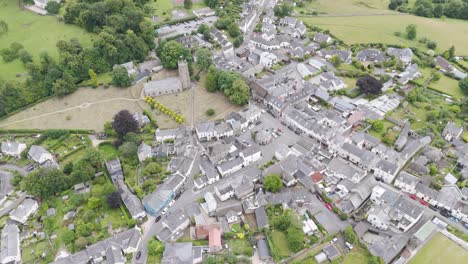 Aerial-view-of-Chagford,-showcasing-the-market-town-and-civil-parish-on-Dartmoor's-north-east-edge,-Devon,-England