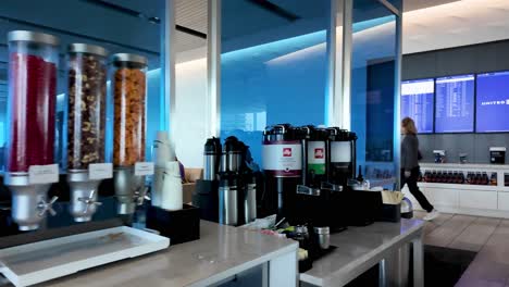 Refreshing-Lemonade-drinks,-coffee-and-snacks-served-in-Airport-lounge