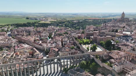 Aquädukt-Von-Segovia,-Spanien,-Drohne,-Luftaufnahme-Aus-Hohem-Winkel