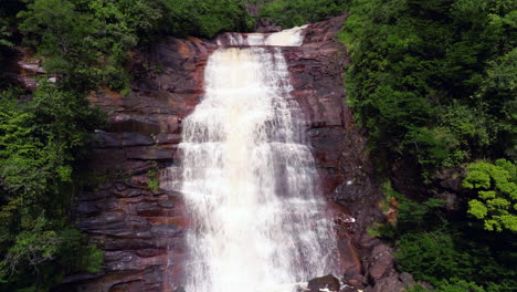 La-Cascada-Más-Alta-Del-Parque-Nacional-Canaima,-Venezuela:-Fotografía-Aérea-Con-Dron