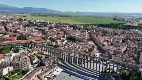 Aquädukt-Von-Segovia,-Spanien,-Drohne,-Luftaufnahme-Aus-Großer-Perspektive