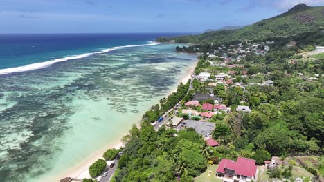 Strand-Anse-Aux-Pins-Auf-Der-Insel-Mahé-In-Victoria,-Seychellen